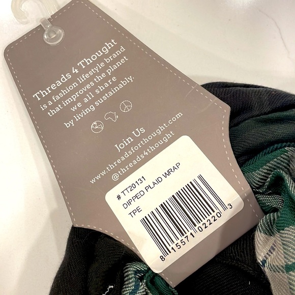 NWT Threads for Thought Plaid Wrapped Scarf - Picture 6 of 9